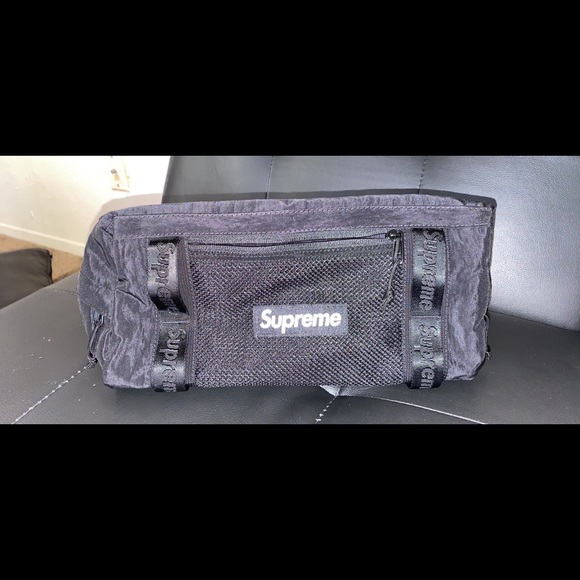 Supreme Backpacks - Picture 8 of 8